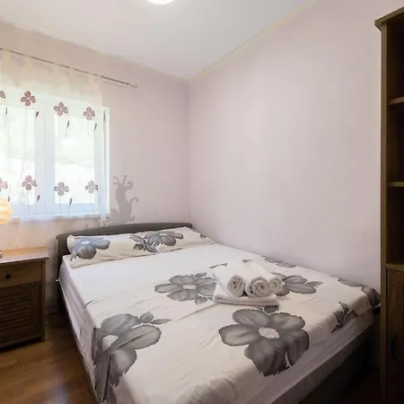 Lovely In With Outdoor Swimming Pool Holiday home *