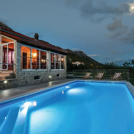 Lovely In With Outdoor Swimming Pool Holiday home *